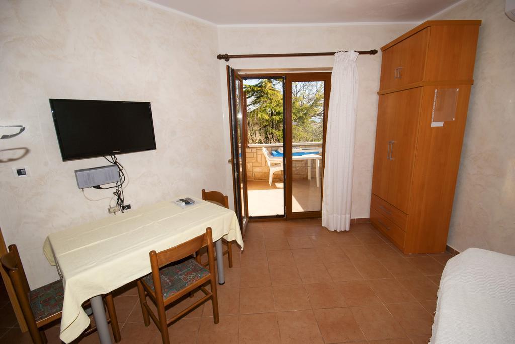 Guesthouse Villa Lena Premantura Quarto foto