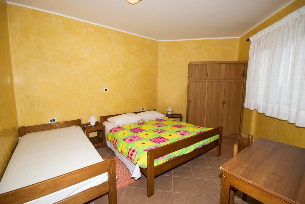 Guesthouse Villa Lena Premantura Quarto foto